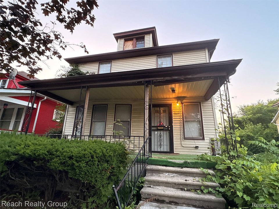 2nd image of 320 Richton St