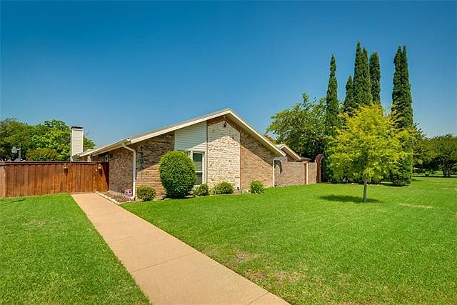 1st image of 12601 Hornbeam Dr