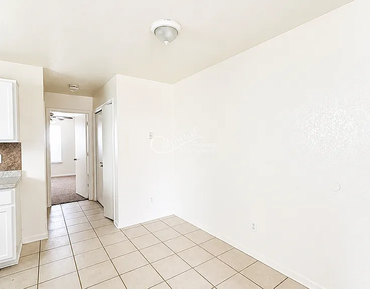 2806 Leroy Cir #B — Photo 6
