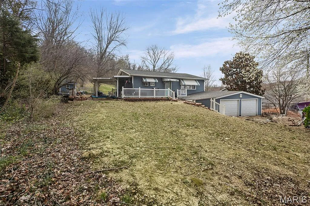 208 Cove Ct photo 1