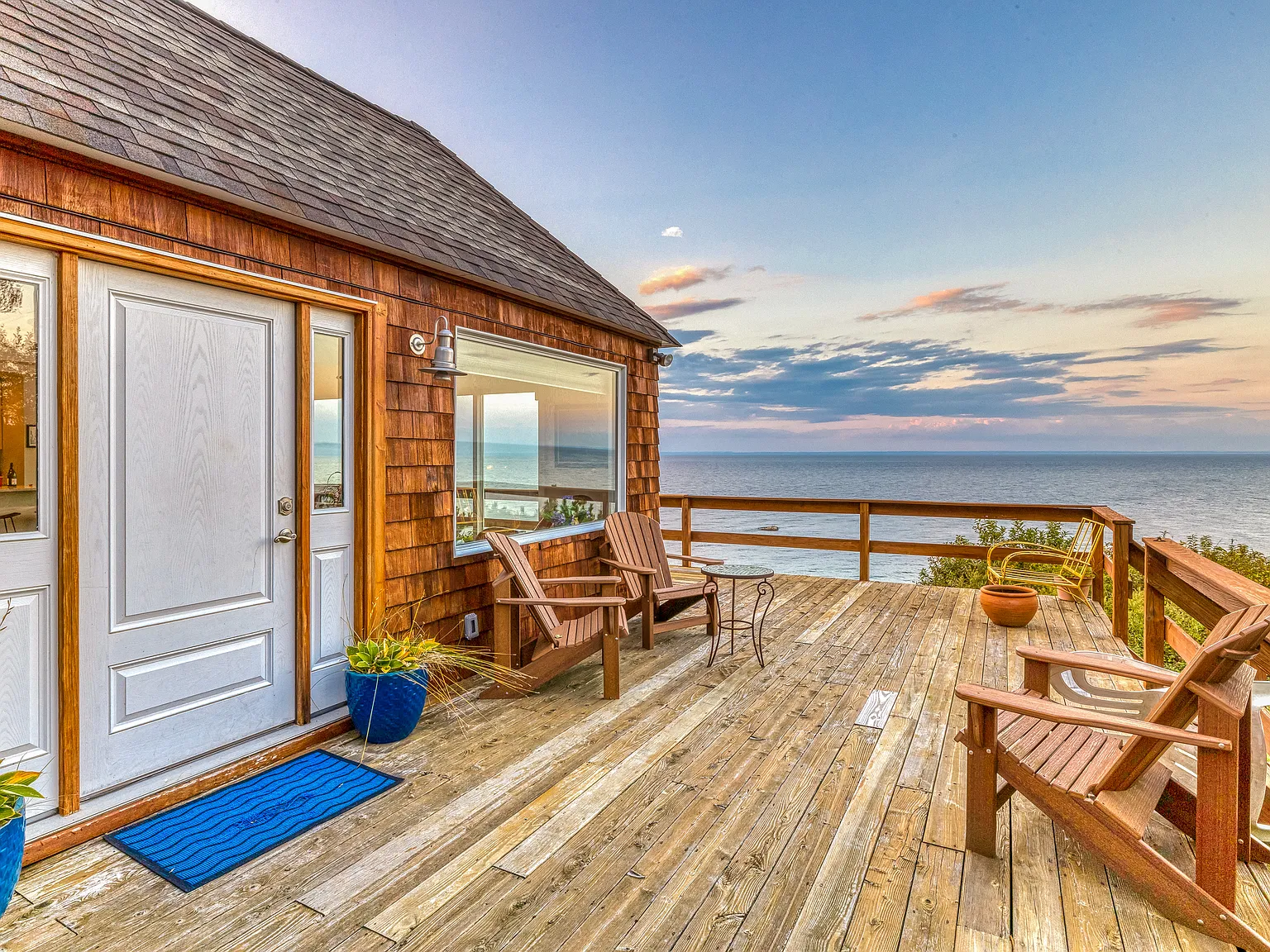 North Cliff - Spectacular Soundfront With Pool & Beach — Photo 3