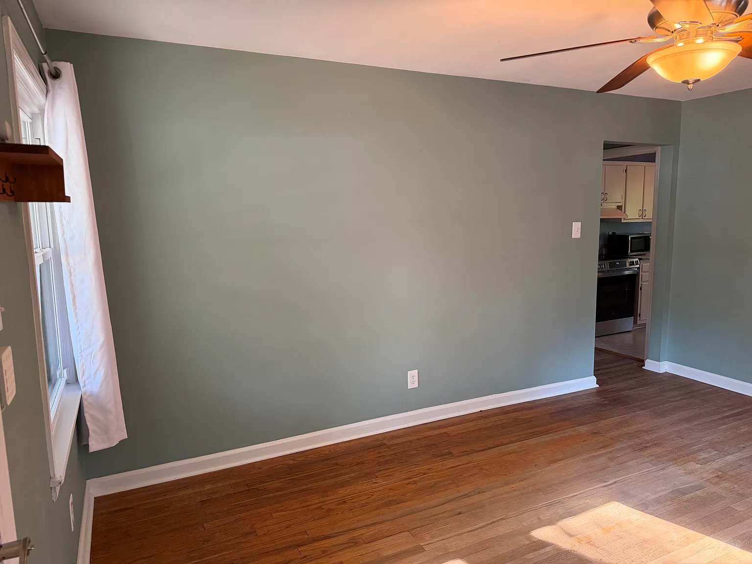 2325 Glascock St — Photo 4