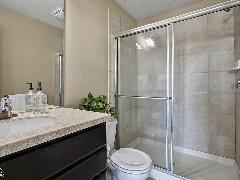 12692 Tamworth Dr — Photo 28