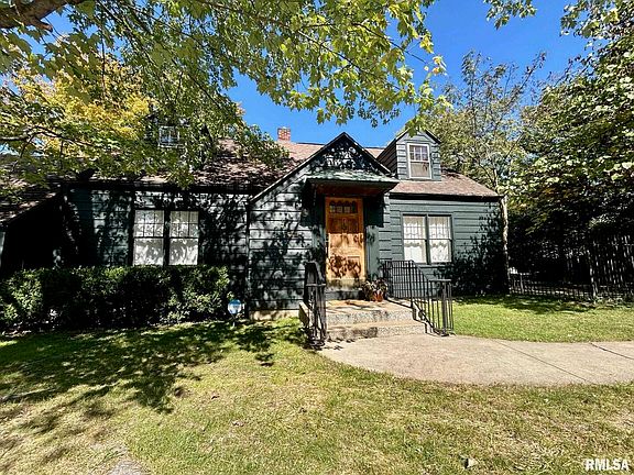 2nd image of 714 W Elm St