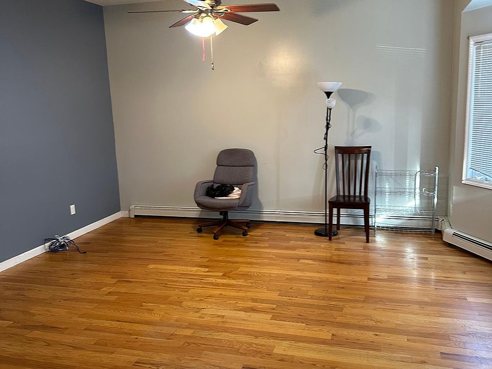 1st image of 141 Bath Ave Floor 1