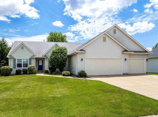 4649 E 49th Ct, Davenport, IA 52807