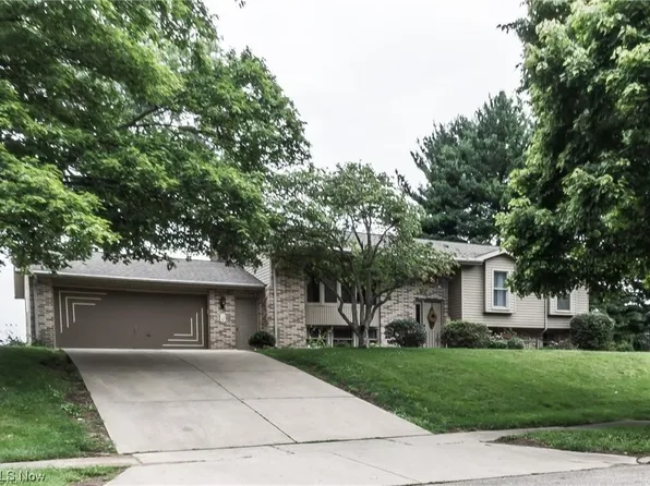 624 Ladyne Ave NW, Bolivar, OH 44612