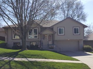 139 Woodbury Cir, Council Bluffs, IA 51503