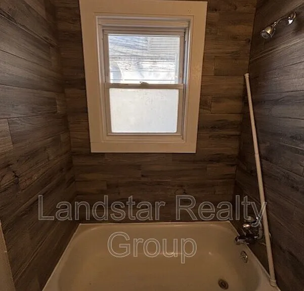 3762 Parthenia Ave — Photo 18