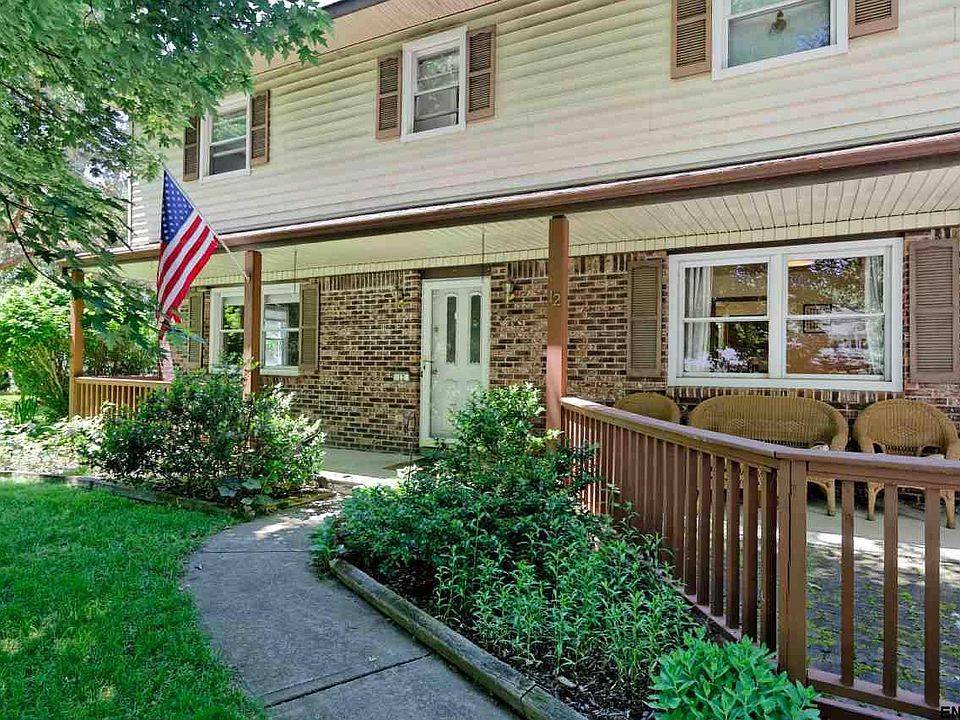 1st image of 12 Inverness Ln