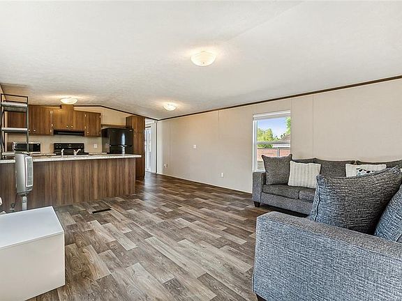 3rd image of 149 Cypress Dr