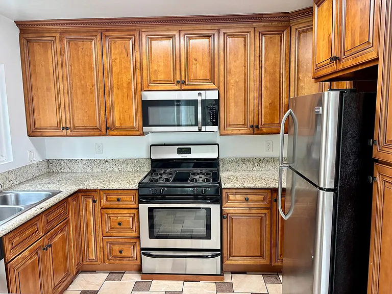928 S Sherbourne Dr — Photo 25