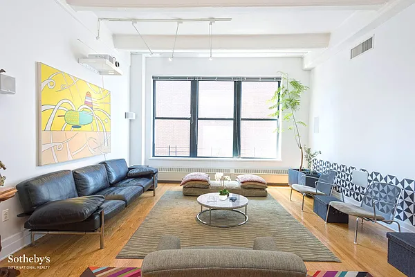 Sold by Sotheby's International Realty | media 4