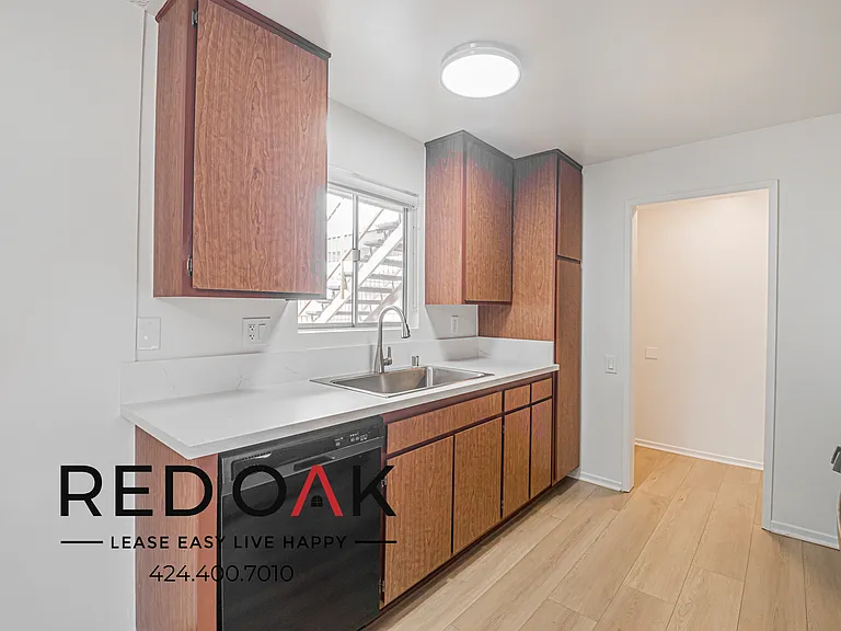 411 E Bay State St — Photo 65