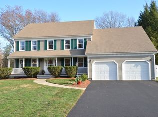 5 Surrey Way, Franklin, MA 02038