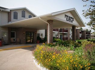 1811 Ridgeway St, Lexington, NE 68850