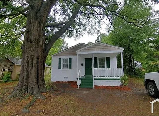 1114 Henderson Ave — Photo 1