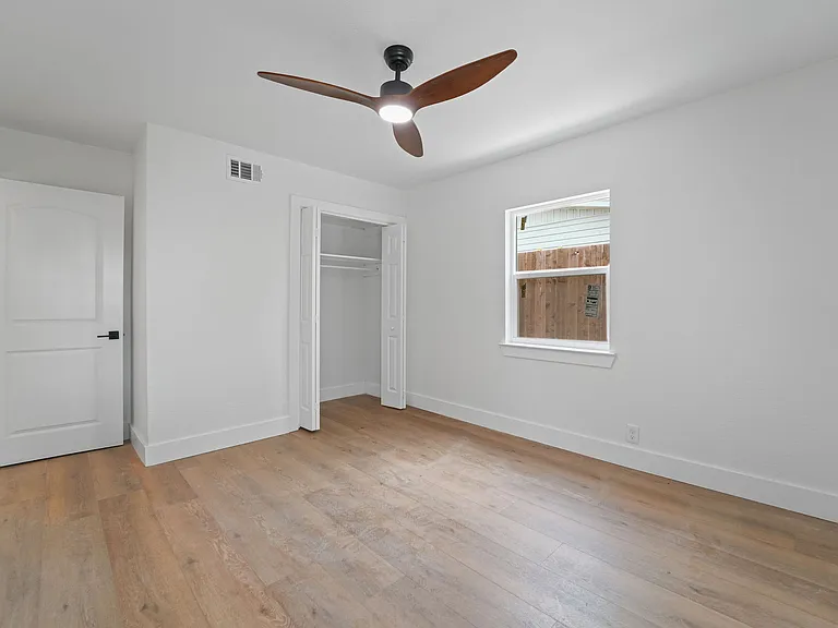 10746 Cotillion Dr — Photo 13