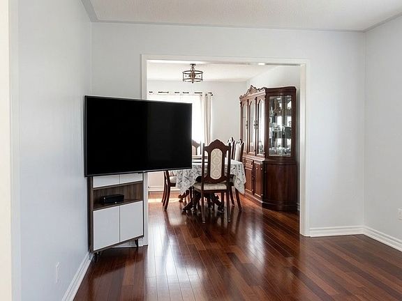 2nd image of 711 Ashprior Ave
