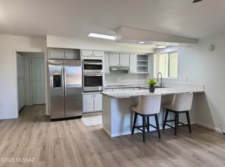 963 N Larry Pl, Tucson, AZ 85710