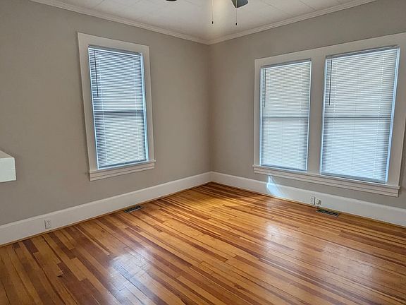 4th image of 606 Park Ave
