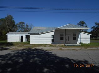 504 E Rr St, Pelham, GA 31779