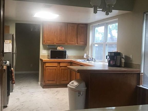 2nd image of 5214 Smokey River Dr