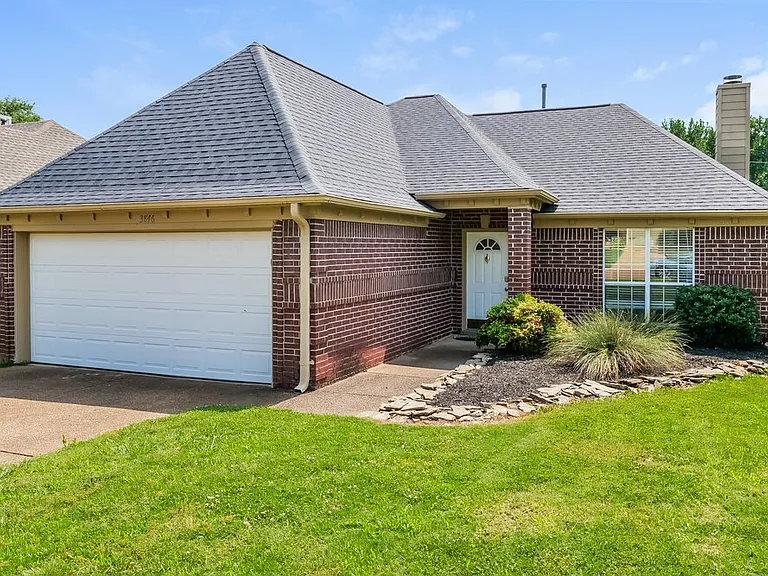 3846 Walden Meadow Dr — Photo 3