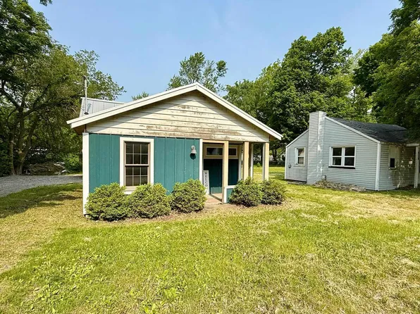 440 Cherry St, Manitou Beach, MI 49253