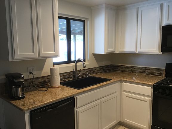 4th image of 7894 Palmetto Ave