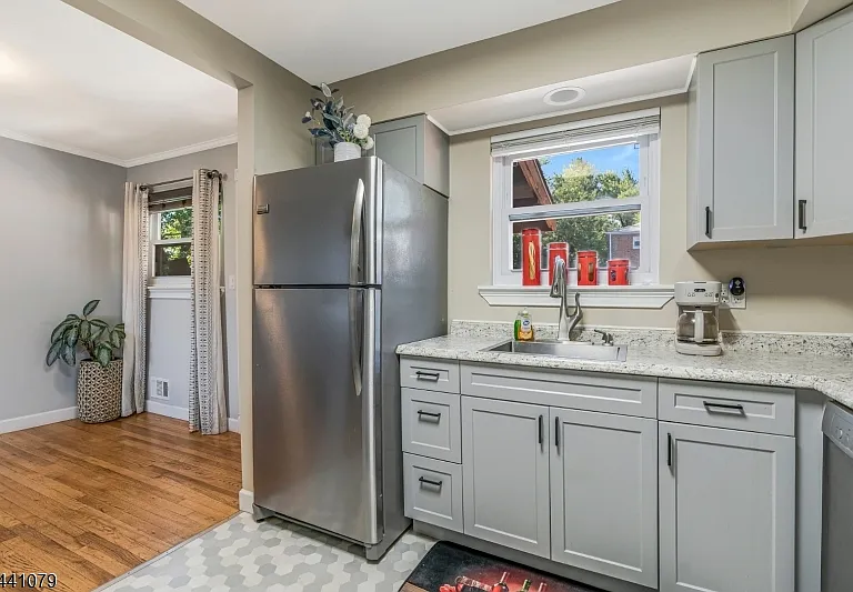 640 Desota Dr #A — Photo 11