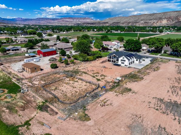 1028 S 920 W, Hurricane, UT 84737