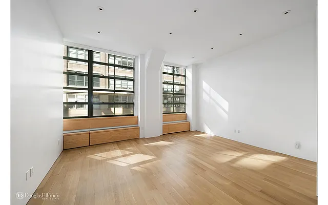 Rented by Douglas Elliman | media 27