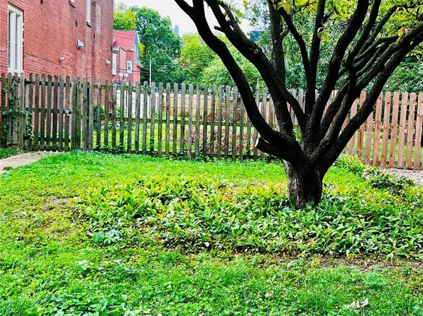 4430 Laclede Ave, Saint Louis, MO 63108