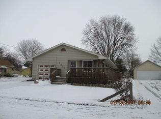 1311 S 9th St, Watertown, WI 53094