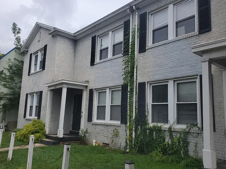 1-2105 Mount Vernon Ave #1 — Photo 7