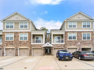 503 Waterview Ct, Cedar Knolls, NJ 07927