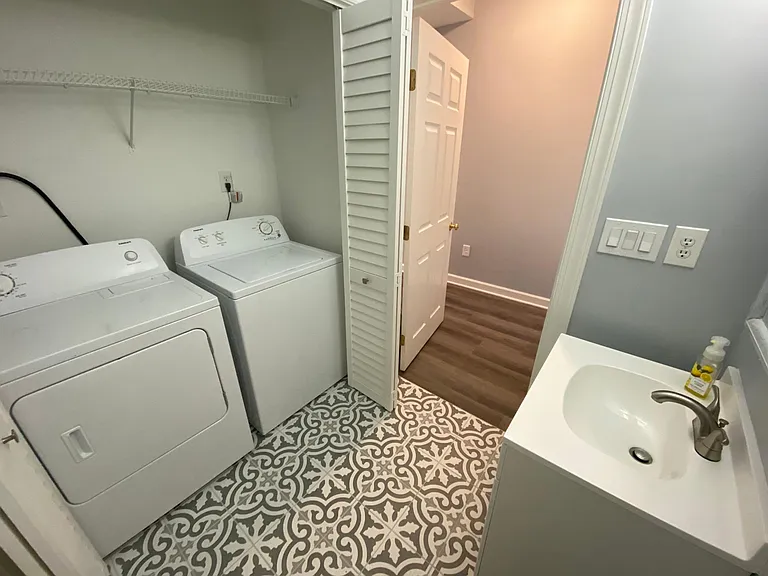 200 S Dawson St — Photo 13