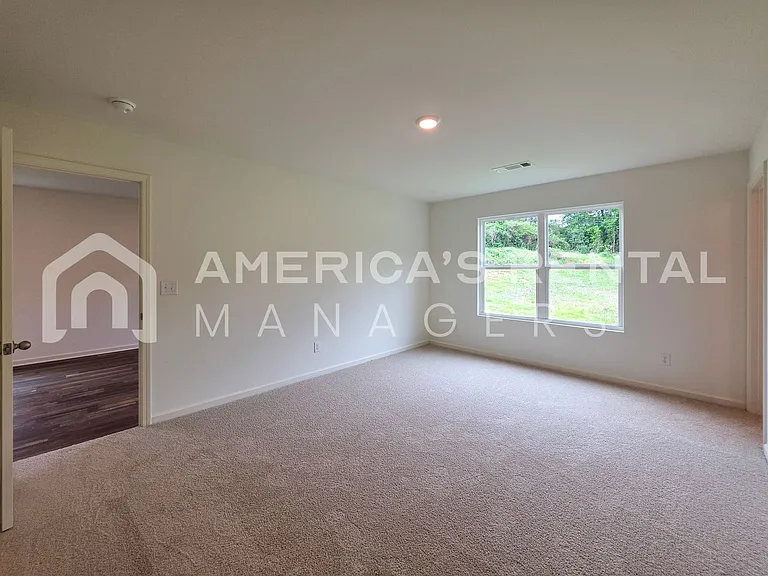4325 Henry Rd — Photo 33