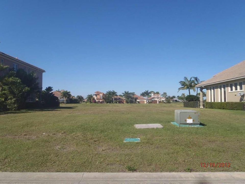 1st image of 158 SE Santa Gardenia