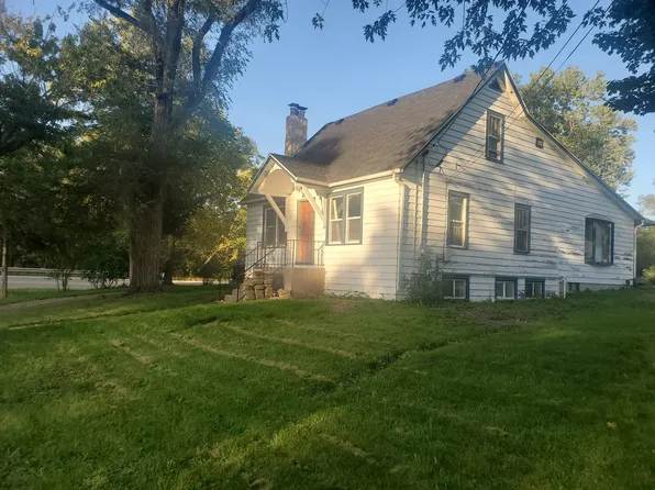 34871 N Robin Rd, Ingleside, IL 60041