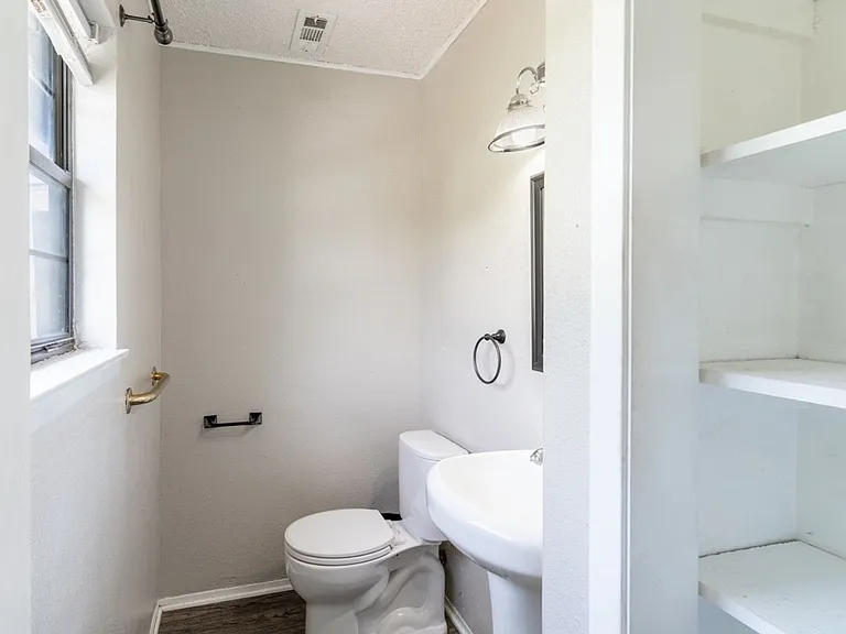 5460 Farm To Market Rd #973 — Photo 10