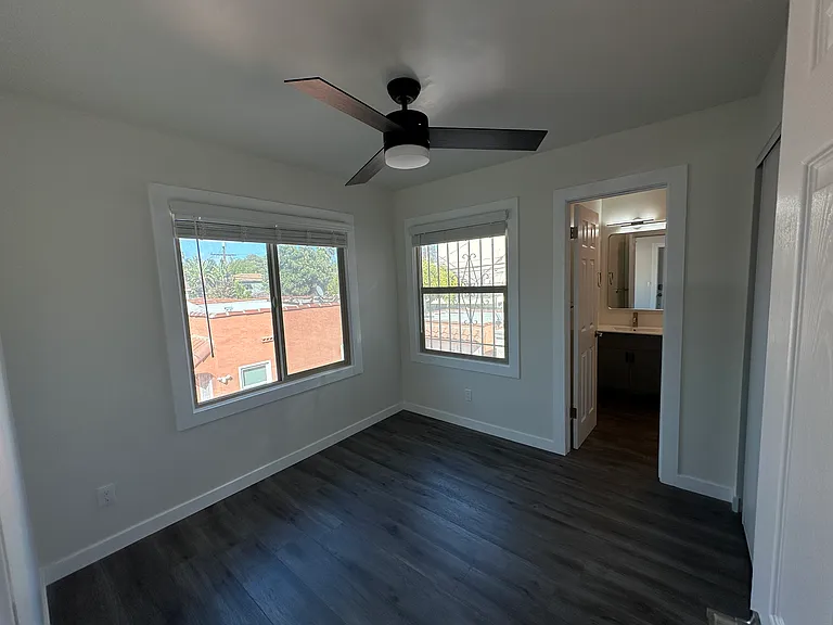 2212 Pine Ave #2212 — Photo 14