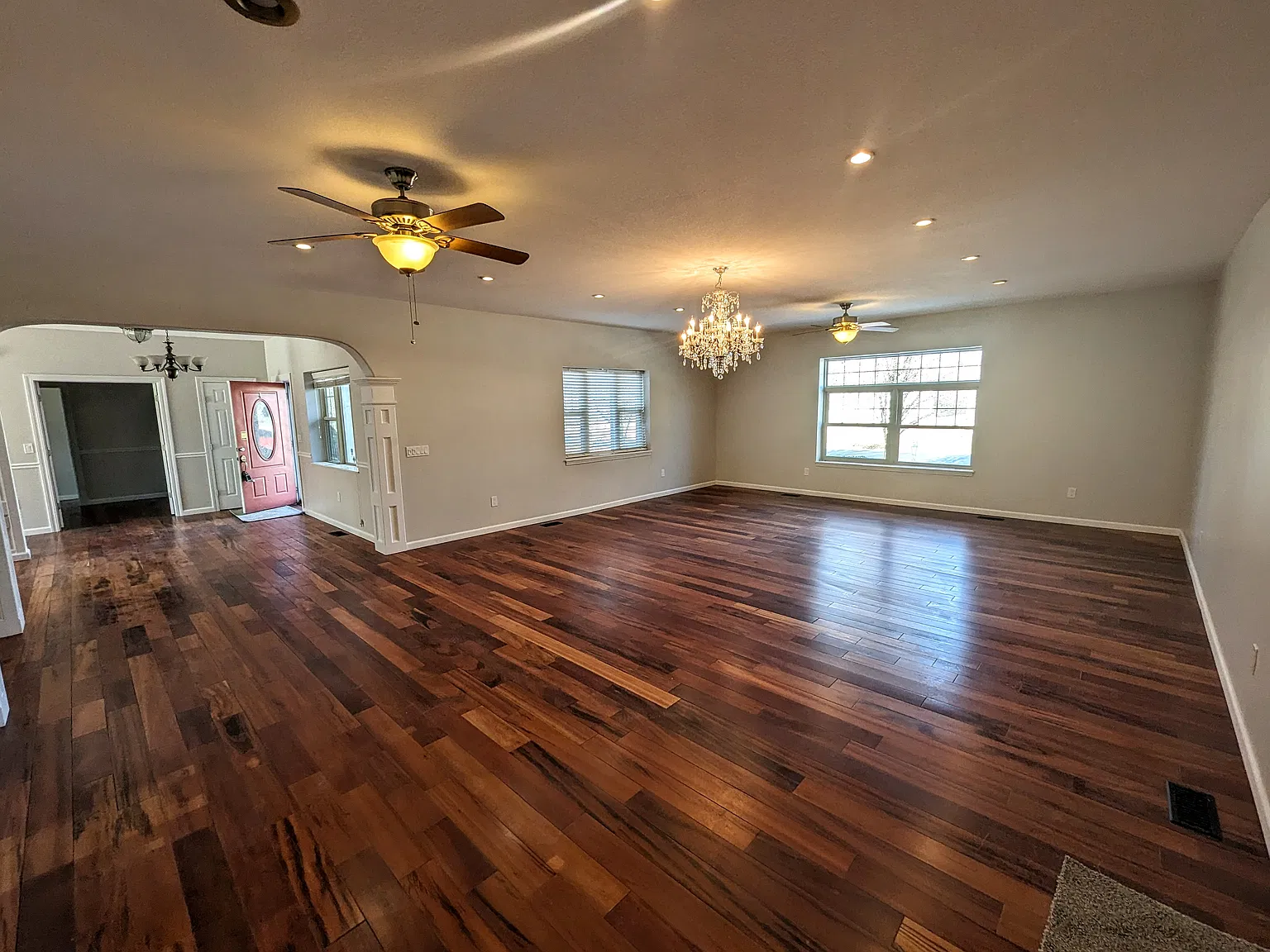 4 bed, 3760 sqft, $3,500 — Photo 3