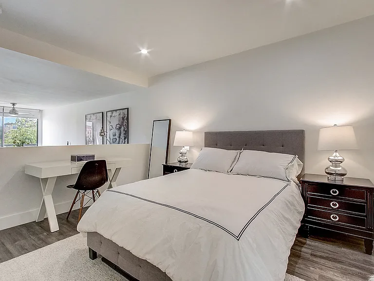 Kingsley Tower Apartments — Photo 3