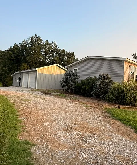 726 Cash Dollar Cove Rd — Photo 2