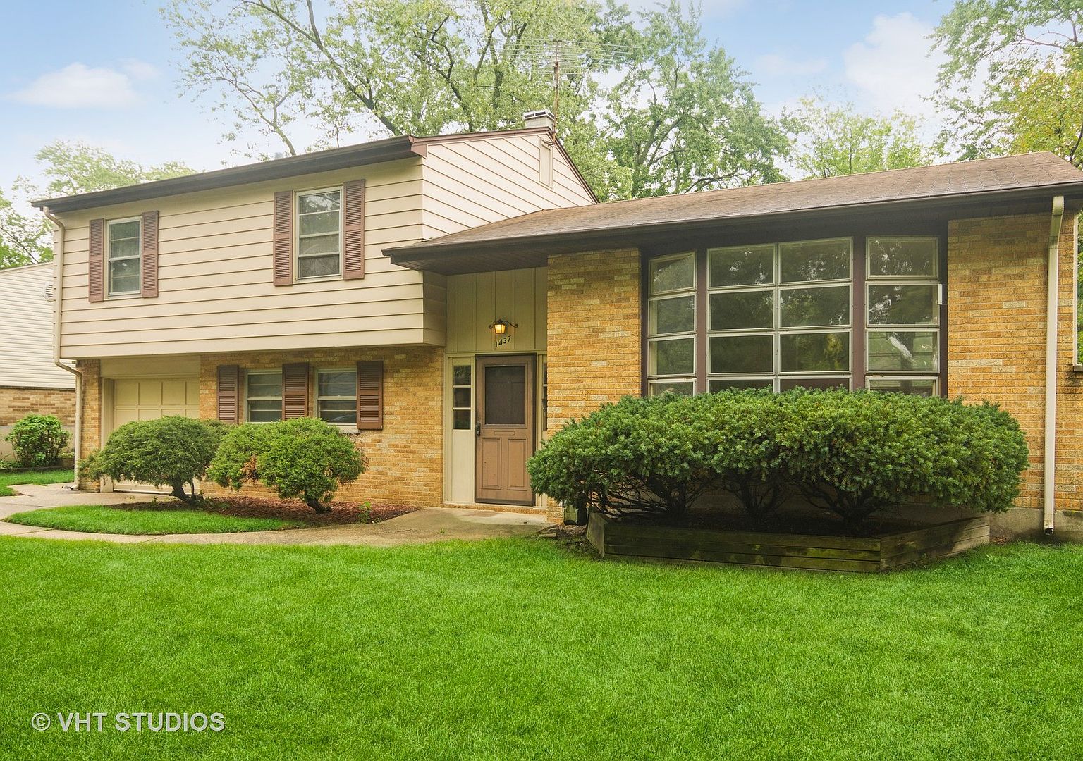 1437 E Michele Dr Palatine IL 60074 Zillow