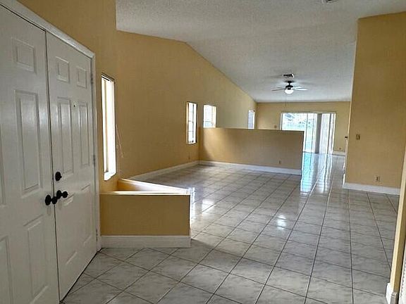 2nd image of 10020 Country Brook Rd