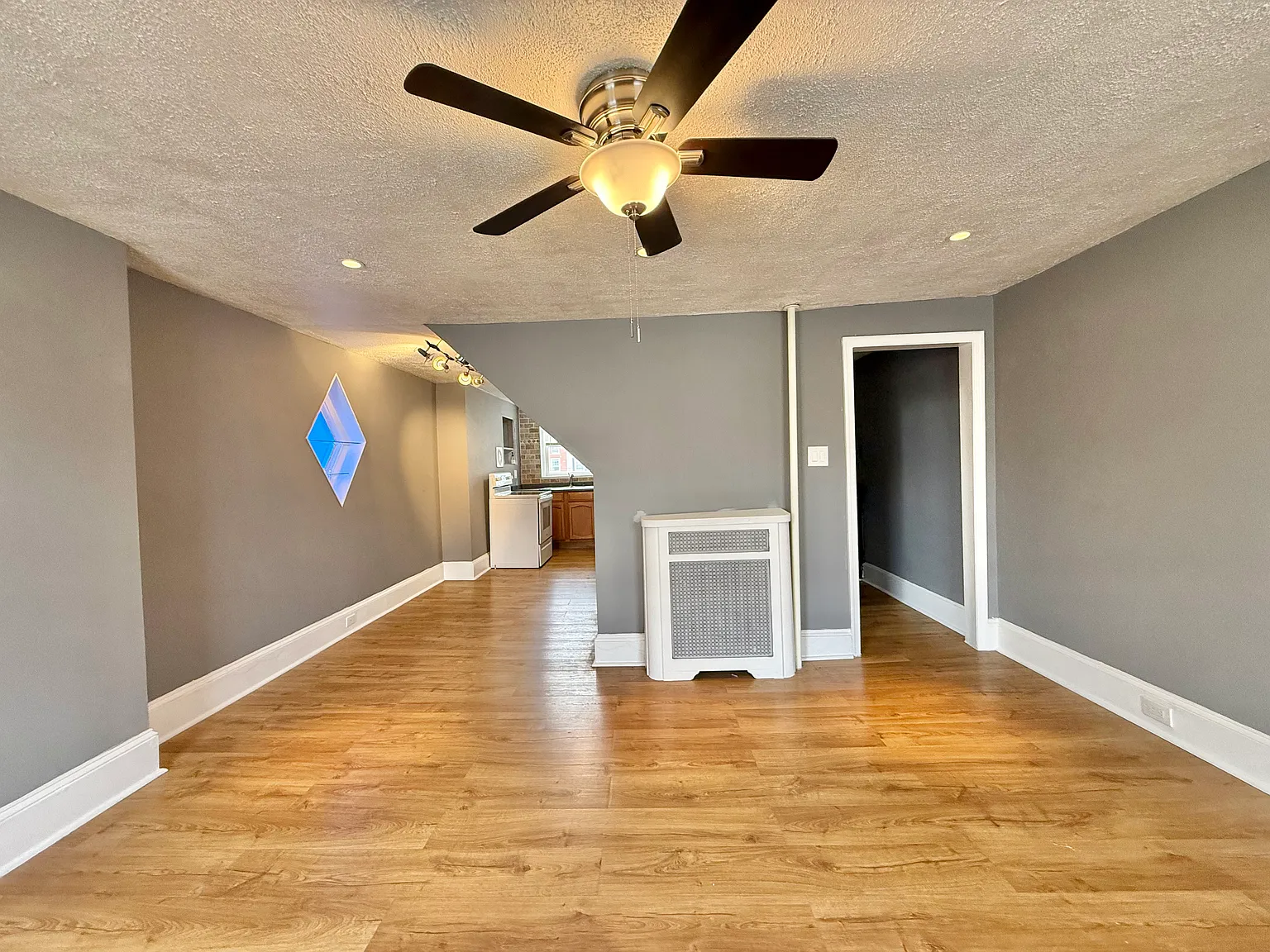 2 bed, $1,500 — Photo 4