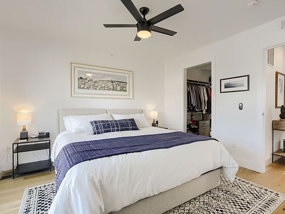 2nd image of 2465 Walnut St #2